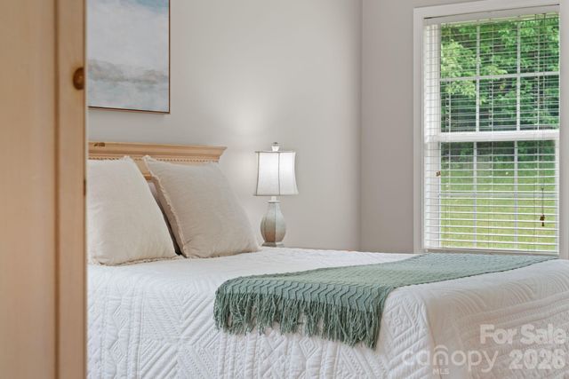 77 Sherry Lane, Leicester, NC 28748