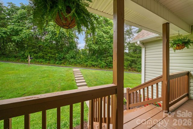 77 Sherry Lane, Leicester, NC 28748