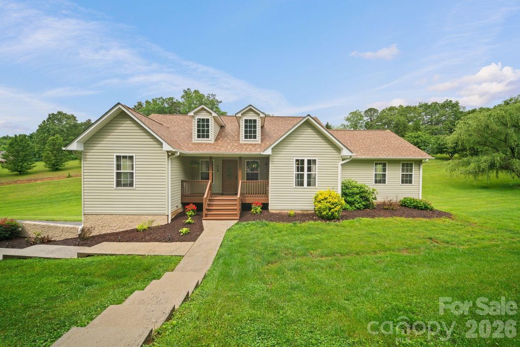 77 Sherry Lane, Leicester, NC 28748