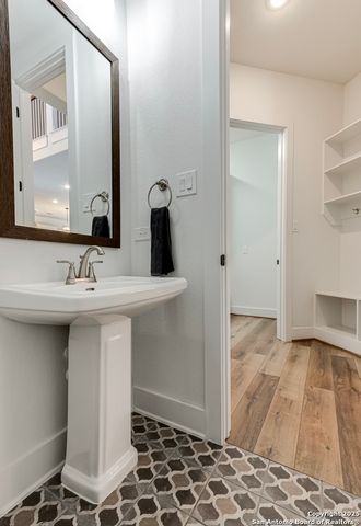 8511 Nichols Sky, Boerne, TX 78015