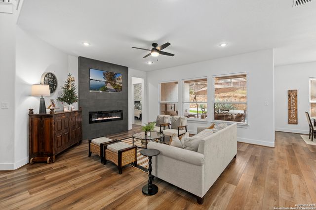 8511 Nichols Sky, Boerne, TX 78015