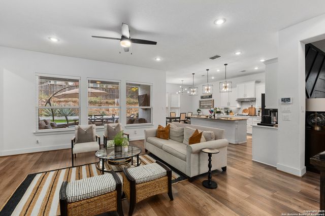 8511 Nichols Sky, Boerne, TX 78015