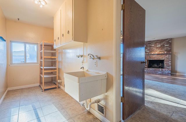 1007 Driftwood Place, Salinas, CA 93901