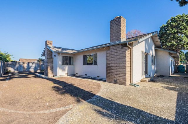 1007 Driftwood Place, Salinas, CA 93901