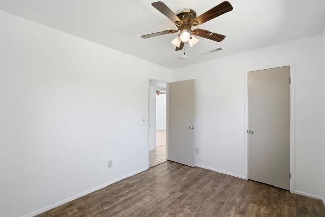 4907 E Platt Avenue, Fresno, CA 93727