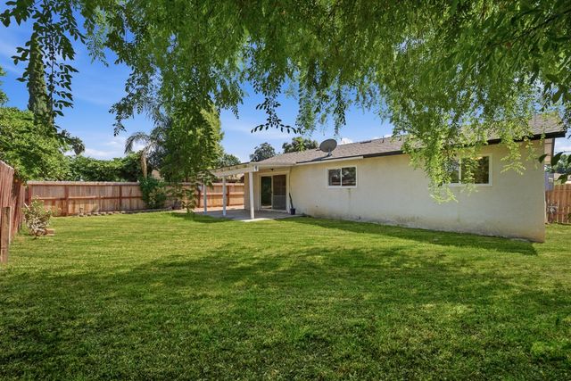 4907 E Platt Avenue, Fresno, CA 93727