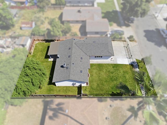 4907 E Platt Avenue, Fresno, CA 93727