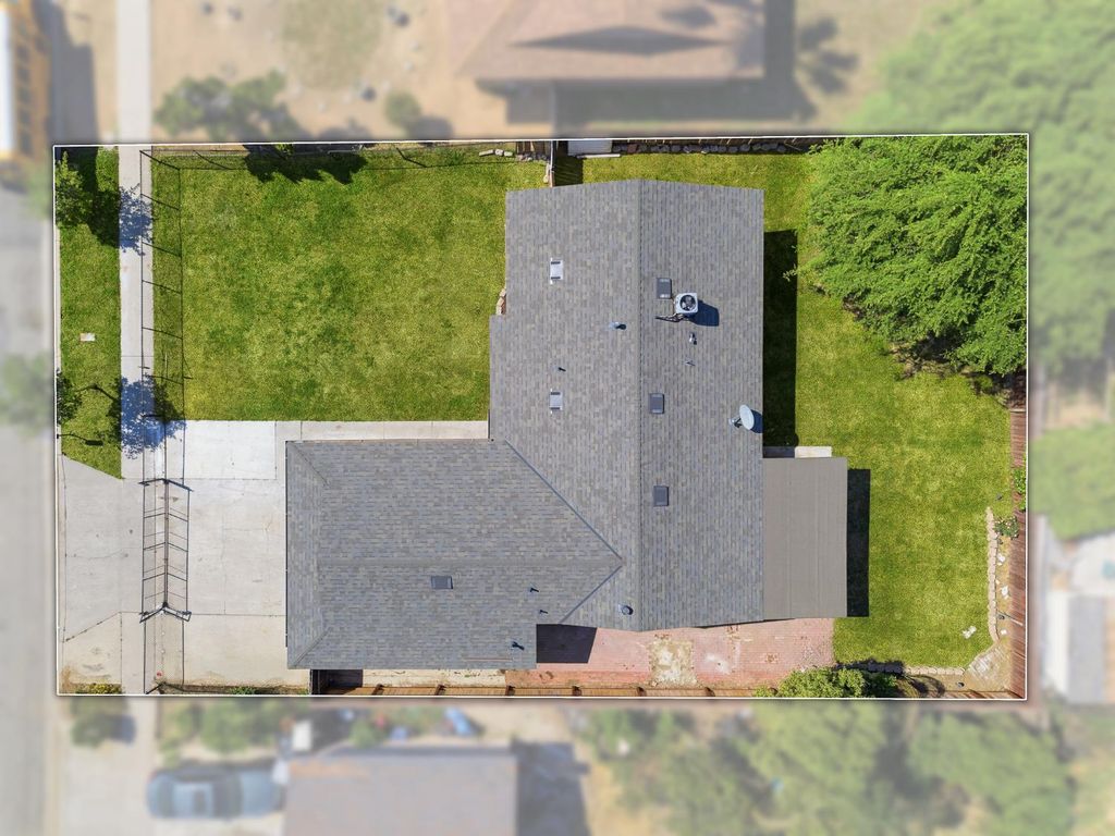 Image 25 of property listing at 4907 E Platt Avenue, Fresno, CA 93727