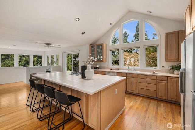 1665 204th Avenue NE, Sammamish, WA 98074