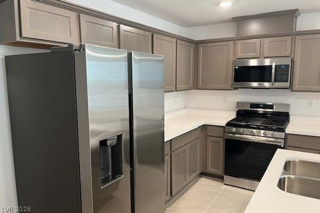 3513 Golden Chariot Avenue, Las Vegas, NV 89106 — photo 4