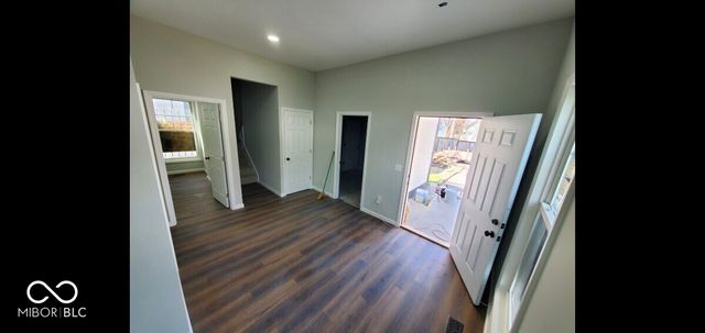3320 E New York Street, Indianapolis, IN 46201