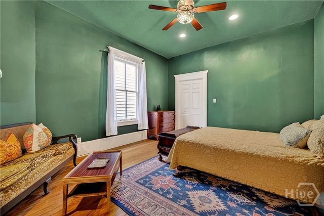 513 E Henry Street, Savannah, GA 31401