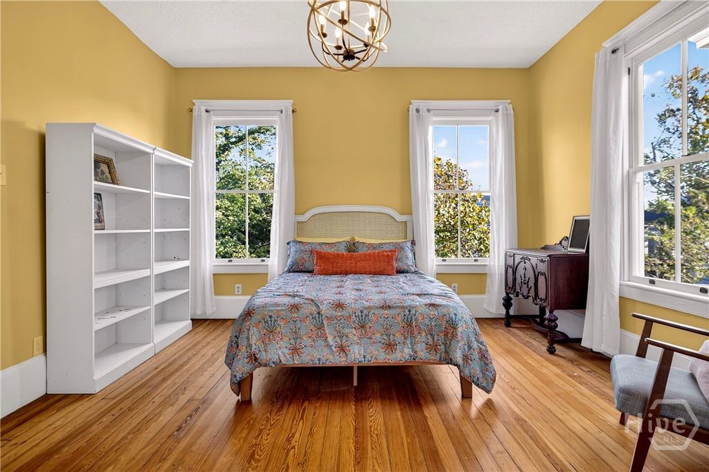 Image 15 of property listing at 513 E Henry Street, Savannah, GA 31401