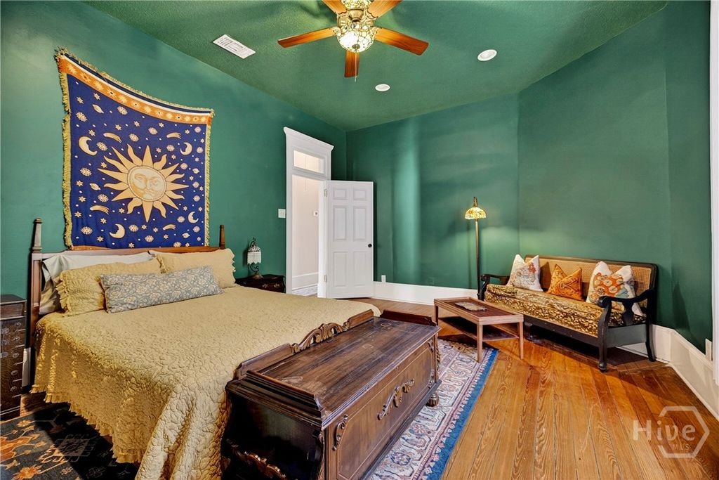 Image 16 of property listing at 513 E Henry Street, Savannah, GA 31401