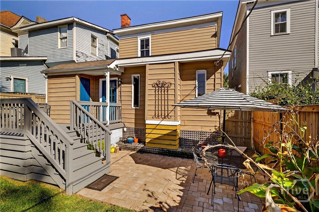 Image 20 of property listing at 513 E Henry Street, Savannah, GA 31401