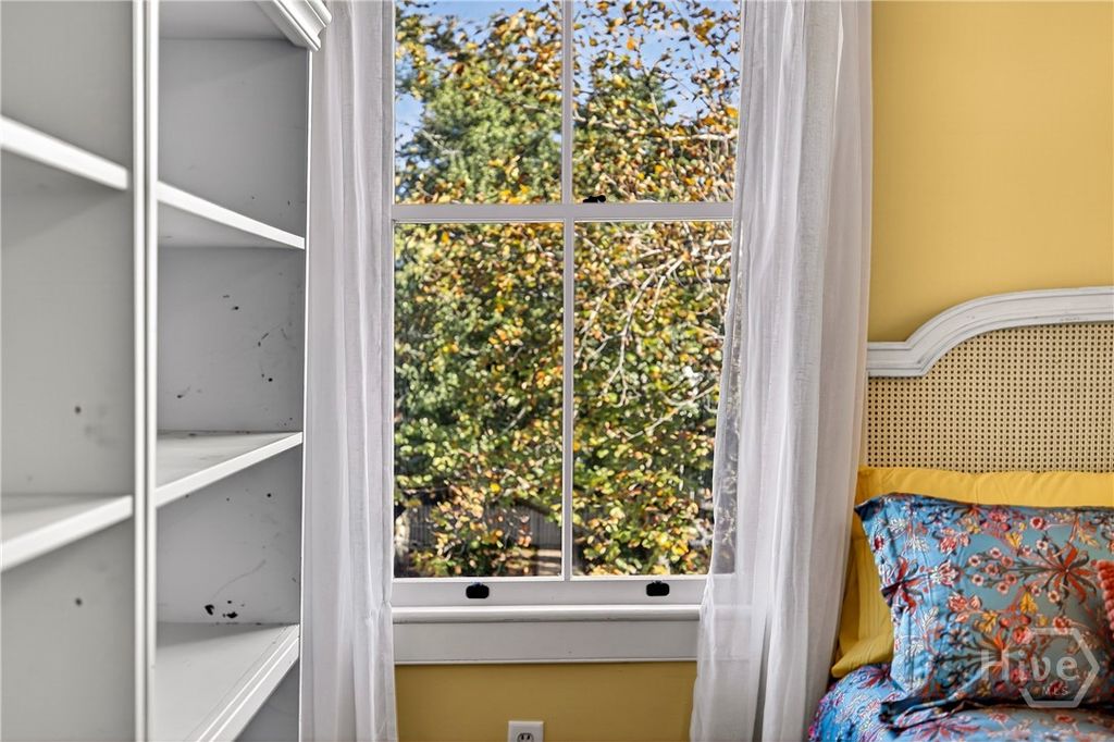 Image 25 of property listing at 513 E Henry Street, Savannah, GA 31401