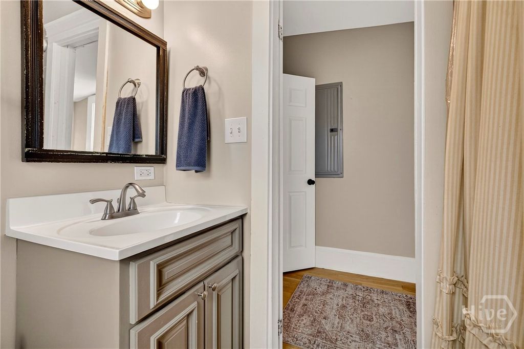 Image 27 of property listing at 513 E Henry Street, Savannah, GA 31401