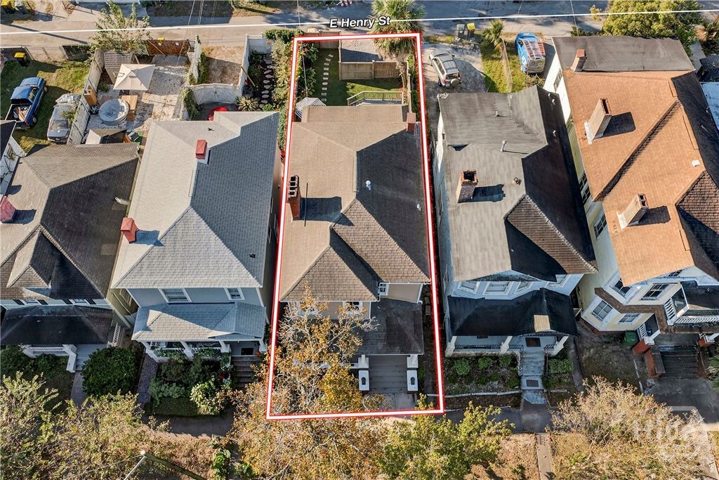 Image 30 of property listing at 513 E Henry Street, Savannah, GA 31401