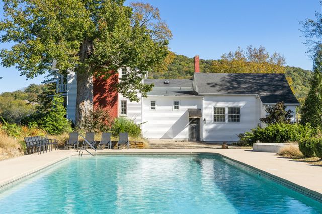 2133 Allisona Rd, Eagleville, TN 37060