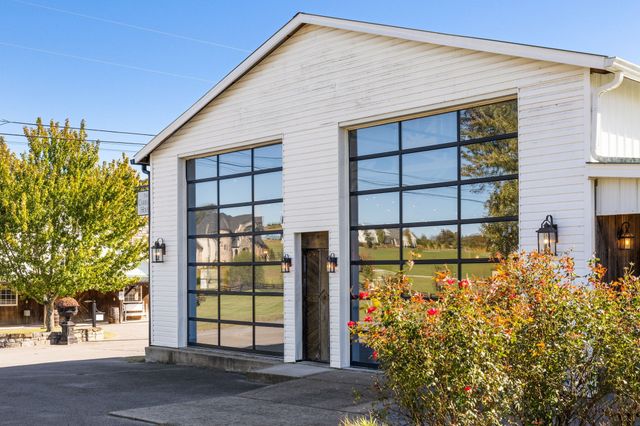 2133 Allisona Rd, Eagleville, TN 37060