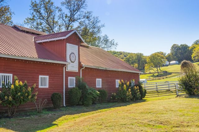 2133 Allisona Rd, Eagleville, TN 37060