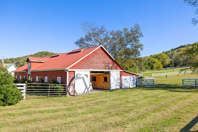 2133 Allisona Rd, Eagleville, TN 37060