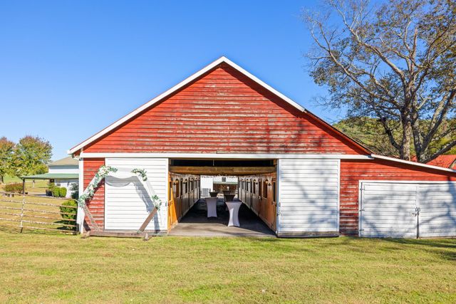 2133 Allisona Rd, Eagleville, TN 37060