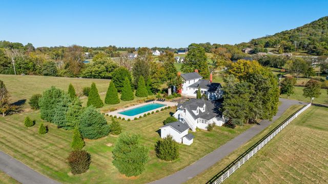 2133 Allisona Rd, Eagleville, TN 37060