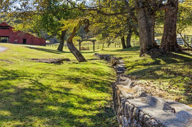 2133 Allisona Rd, Eagleville, TN 37060