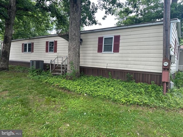1027 PINE CIR, Telford, PA 18969