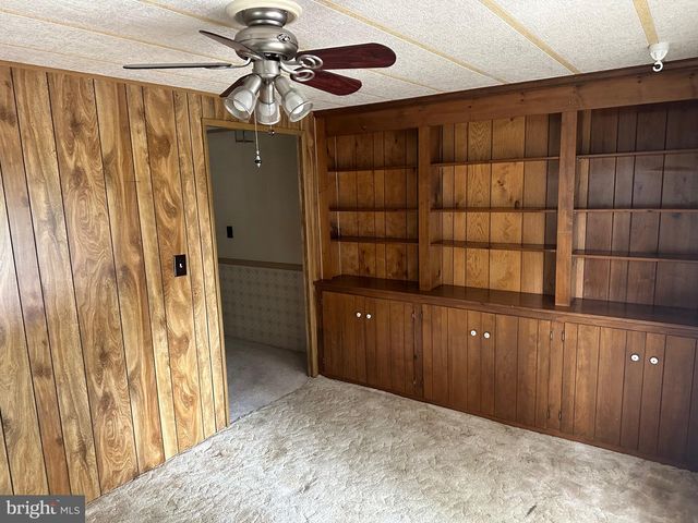 1027 PINE CIR, Telford, PA 18969