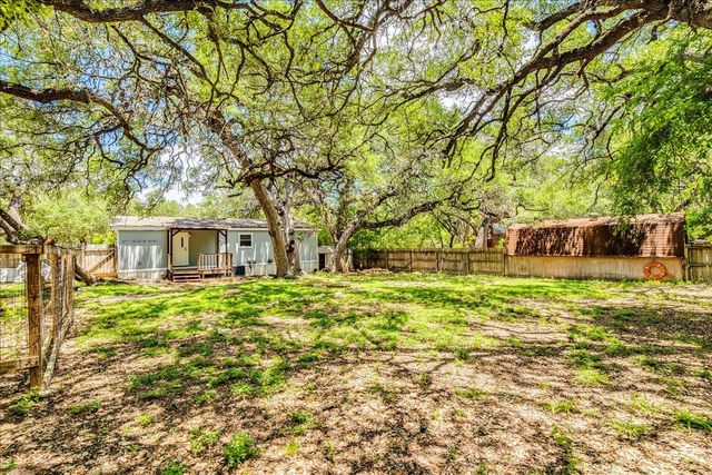 805 High Mesa DR, Wimberley, TX 78676