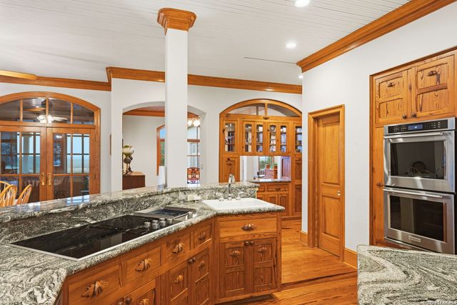 7419 SECRETARIAT LN, Fair Oaks Ranch, TX 78015