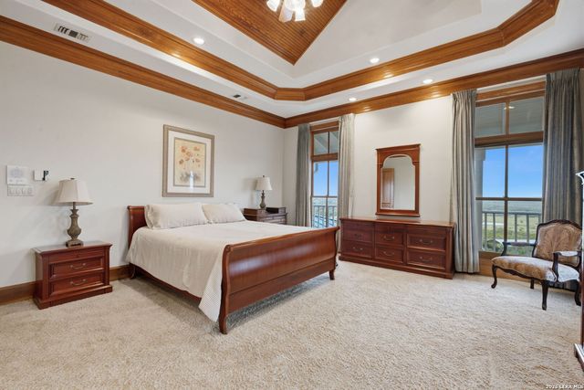 7419 SECRETARIAT LN, Fair Oaks Ranch, TX 78015