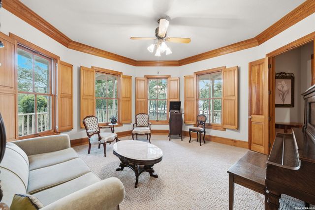 7419 SECRETARIAT LN, Fair Oaks Ranch, TX 78015