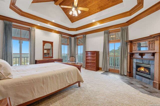 7419 SECRETARIAT LN, Fair Oaks Ranch, TX 78015