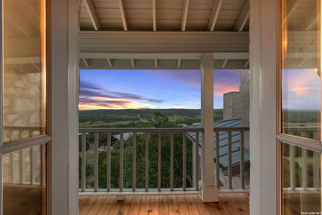 7419 SECRETARIAT LN, Fair Oaks Ranch, TX 78015