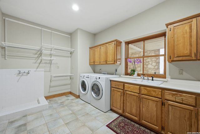 7419 SECRETARIAT LN, Fair Oaks Ranch, TX 78015