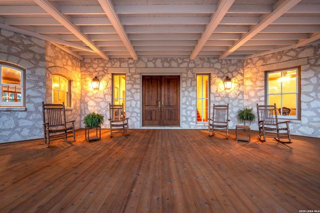 7419 SECRETARIAT LN, Fair Oaks Ranch, TX 78015