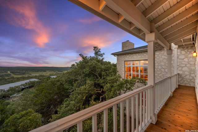 7419 SECRETARIAT LN, Fair Oaks Ranch, TX 78015