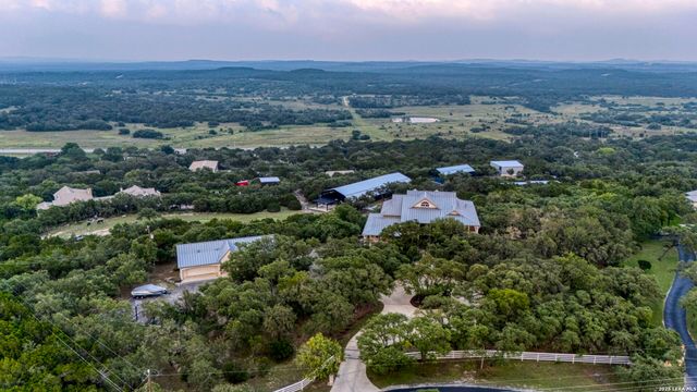 7419 SECRETARIAT LN, Fair Oaks Ranch, TX 78015