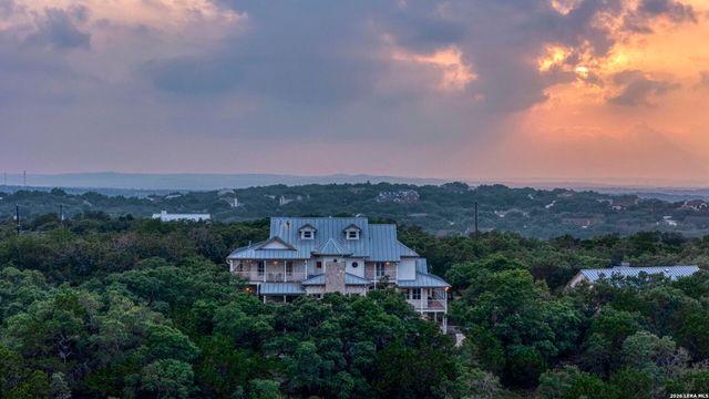 7419 SECRETARIAT LN, Fair Oaks Ranch, TX 78015