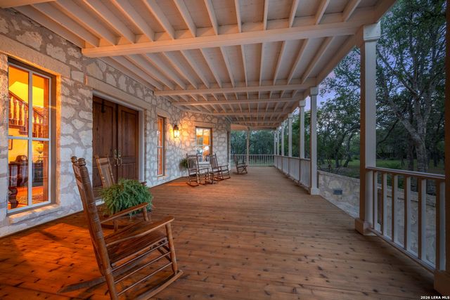 7419 SECRETARIAT LN, Fair Oaks Ranch, TX 78015