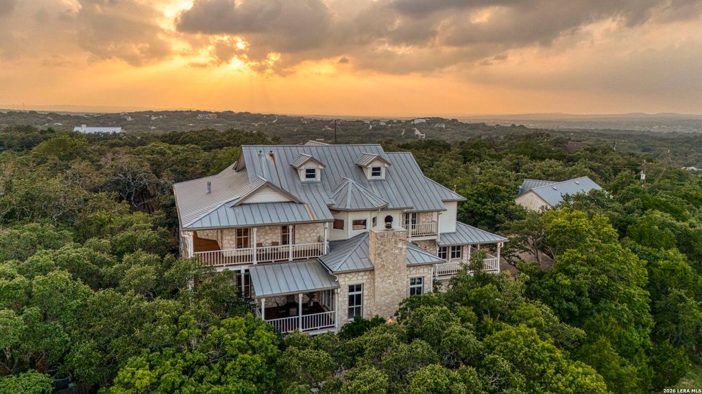 7419 SECRETARIAT LN, Fair Oaks Ranch, TX 78015