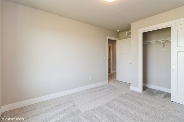 136 Creekside Drive, Bondurant, IA 50035