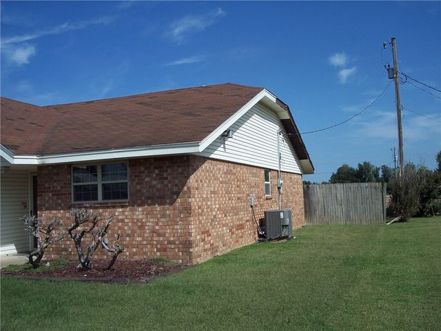 1538 S Heritage Circle, Rogers, AR 72758