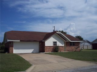 1538 S Heritage Circle, Rogers, AR 72758