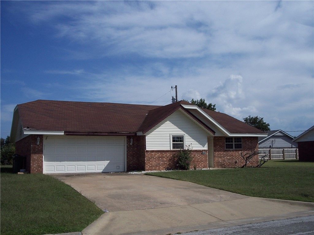 1538 S Heritage Circle, Rogers, AR 72758