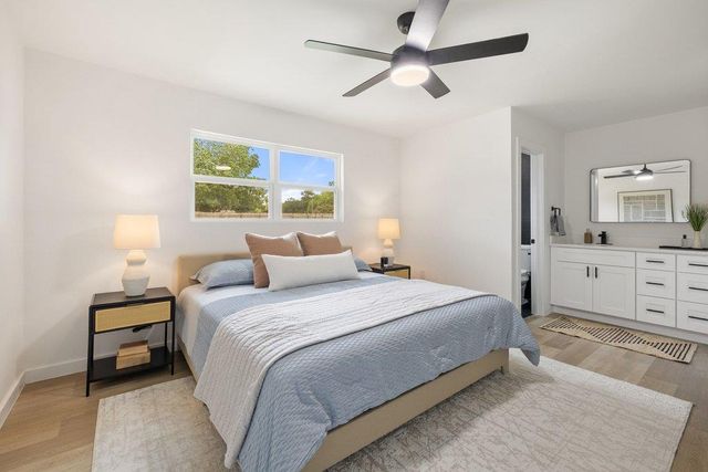 5400 Salem Hill DR, Austin, TX 78745