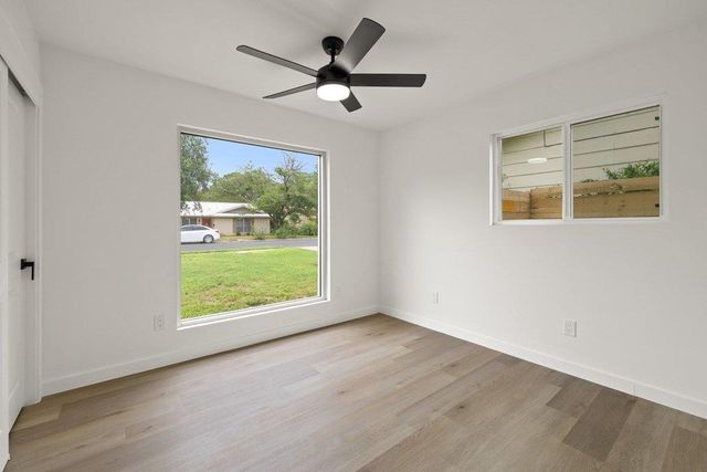 5400 Salem Hill DR, Austin, TX 78745